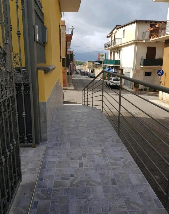 Casa Vacanze Rosanna バレストラーテ エクステリア 写真