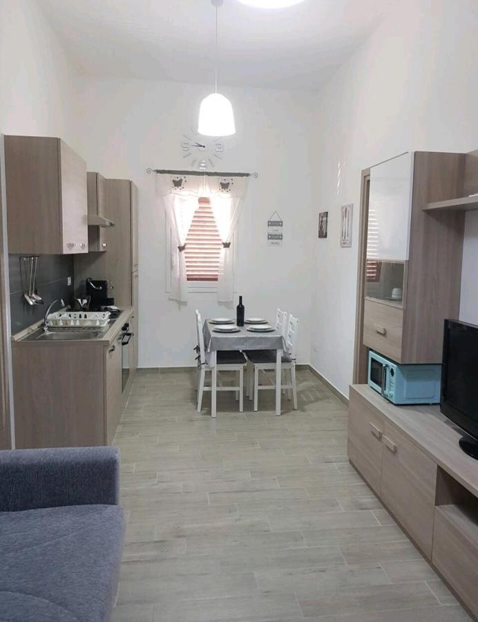 Casa Vacanze Rosanna バレストラーテ エクステリア 写真